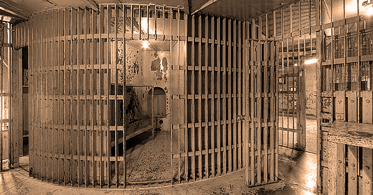 Haunted Pottawattamie Squirrel Cage Jail<br />
Council Bluffs, Iowa