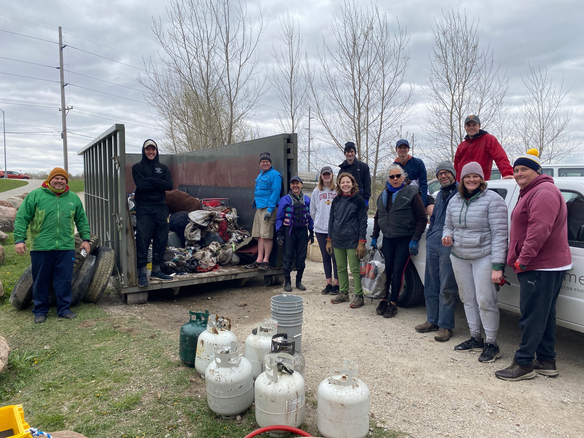 Volunteers with 2500 trash removed from South Skunk River