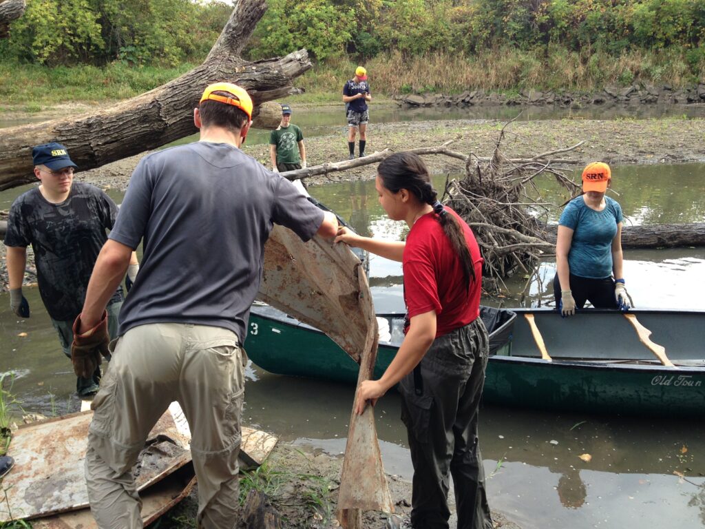 Final Skunk River Navy trash patrol in 2017. Photo credit: Dan Haug