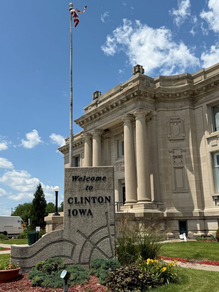 clinton clinton 2025_jhau